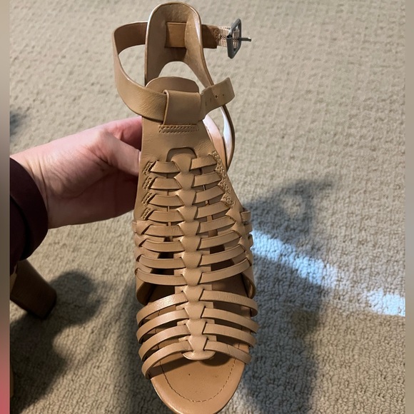 Steve Madden heels - Picture 2 of 4